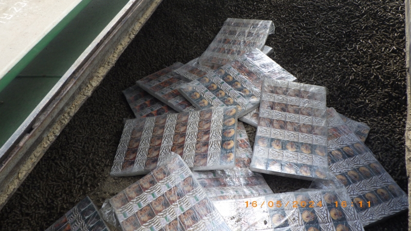 Granulu kravā paslēptas kontrabandas cigaretes