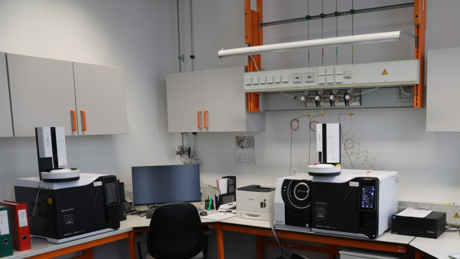 Muitas laboratorijas telpa ar jaunajām iekārtām