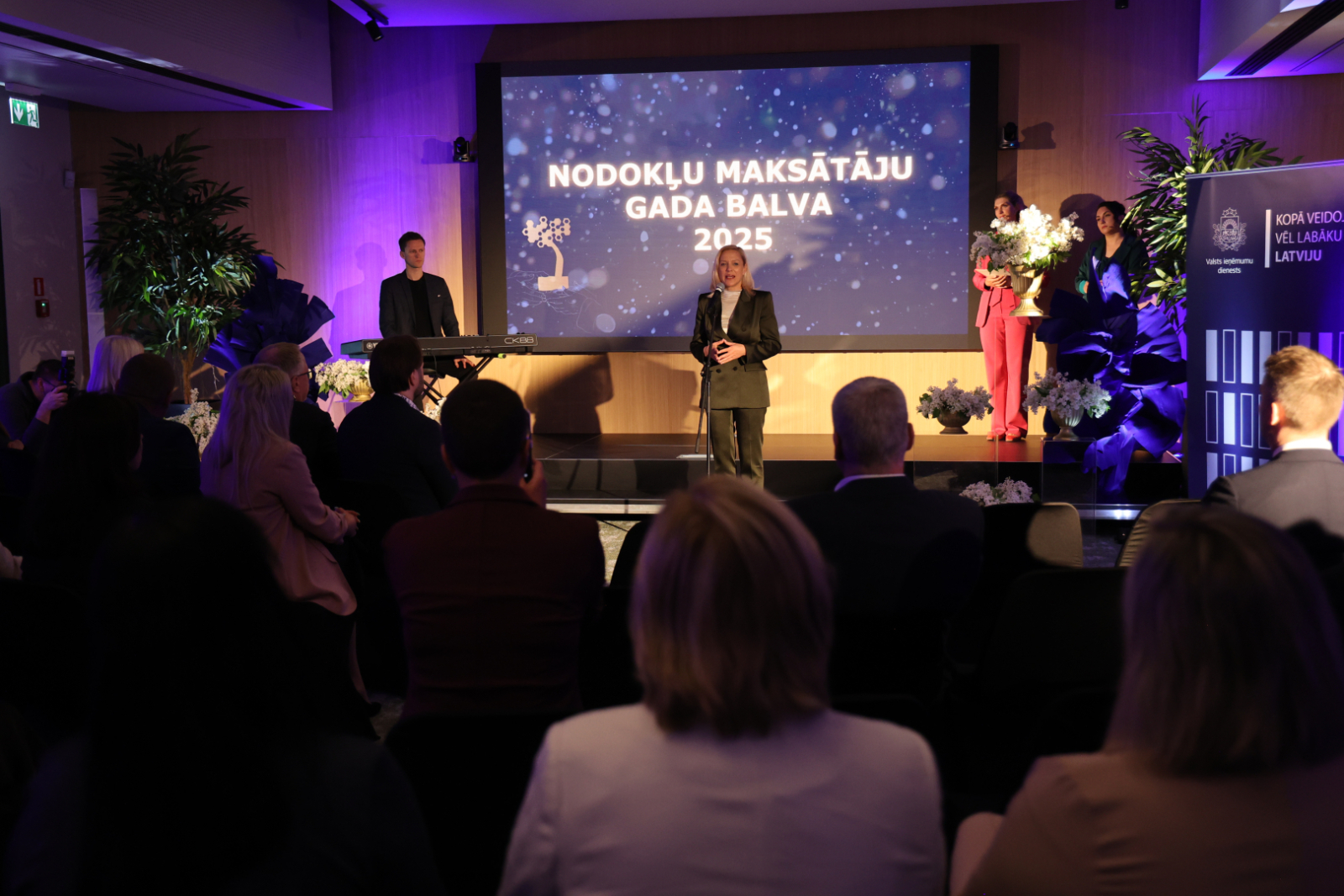 Svinīgi apbalvoti 2025. gada lielākie nodokļu maksātāji