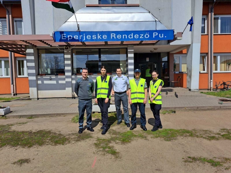 VID Muitas pārvaldes pārstāve un kolēģi no Igaunijas, Polijas un Ungārijas CELBET 3 starptautiskās misijas laikā Eperjeskes MKP