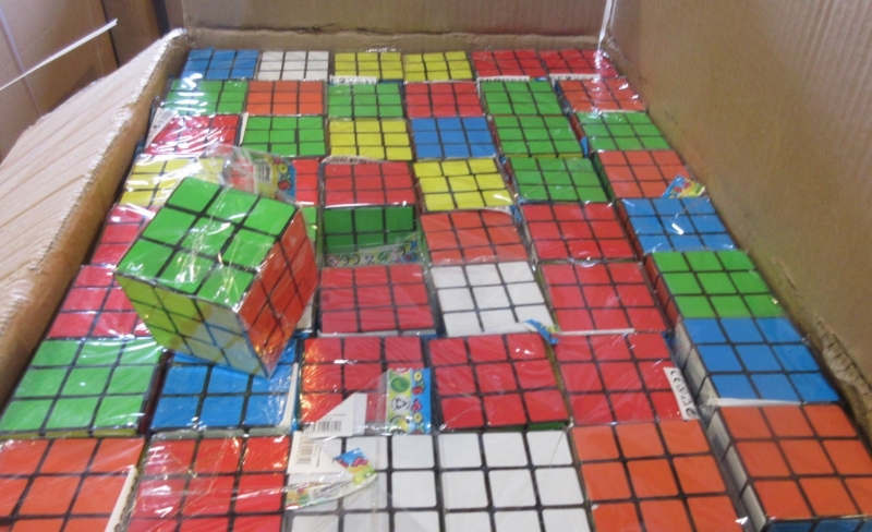 Viltota rotaļlieta “Rubika kubs” 