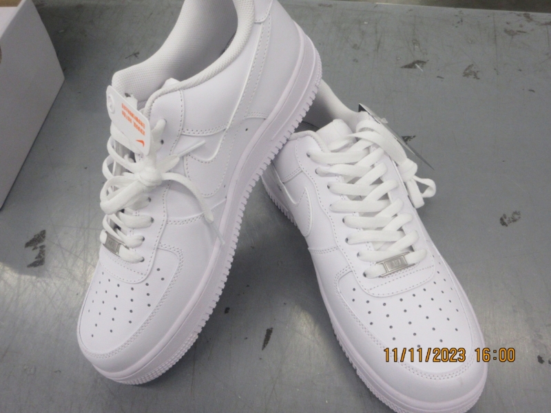 Viltoti “Nike” zīmola apavi