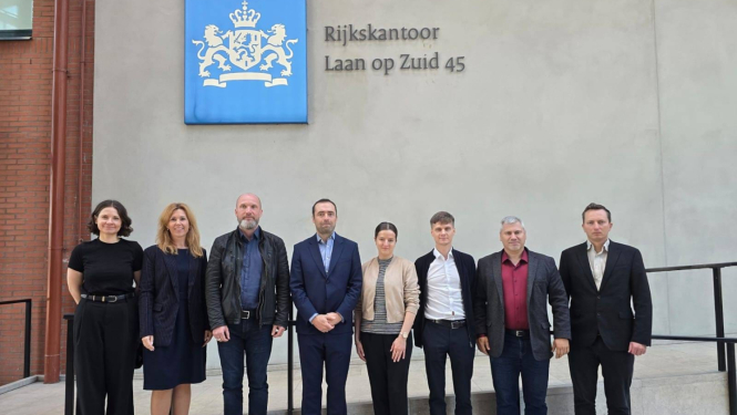 Latvijas un Nīderlandes ekspertu tikšanās dalībnieku kopbilde. Foto: Finanšu izlūkošanas dienests