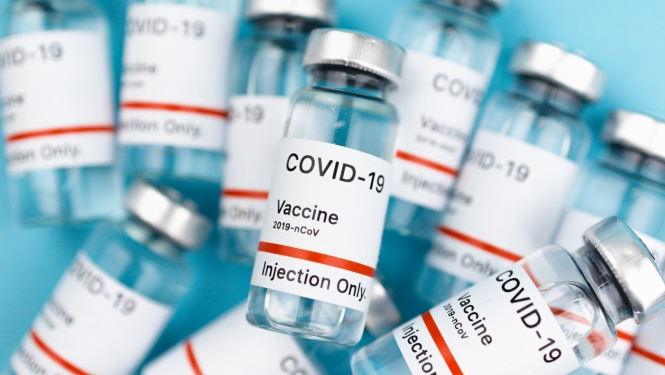 Covid-19 vakcīnas pudelītes