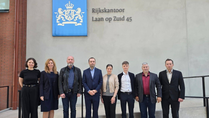 Latvijas un Nīderlandes ekspertu tikšanās dalībnieku kopbilde. Foto: Finanšu izlūkošanas dienests