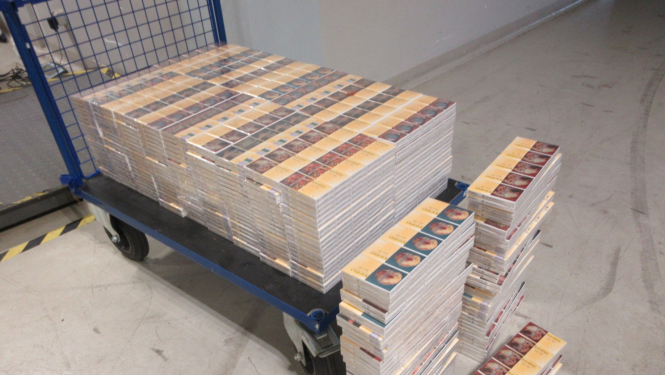 Ratos daudz iepakojumu ar konrabandas cigaretēm – izņemtas 1 826 920 cigaretes jeb 91 346 paciņas cigarešu