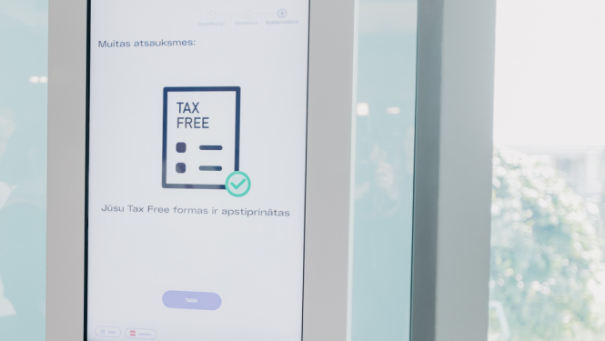 Pašapkalpošanās kiosks CAS (Customs Approval System) Rīgas lidostā. Foto: Mārtiņš Garais 