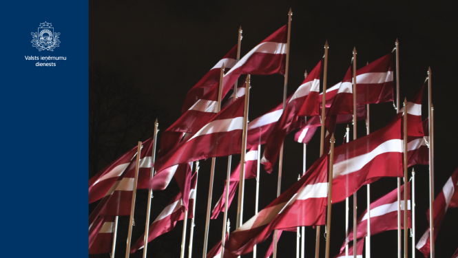 Latvijas karogi mastos