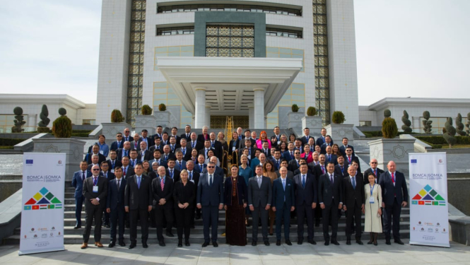 Kopbilde ar BOMCA 10 dalībvalstu pārstāvjiem Ašhabadā