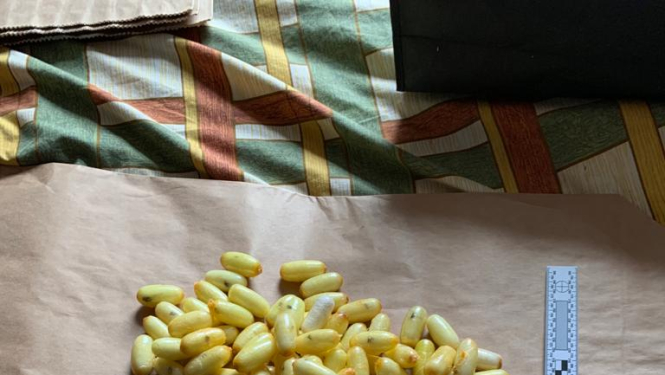 Kokaīna kapsulas, ko cilvēks pārvadājis savā ķermenī 