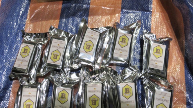 Desmit folijas paciņas ar narkotisko vielu kontrabandu