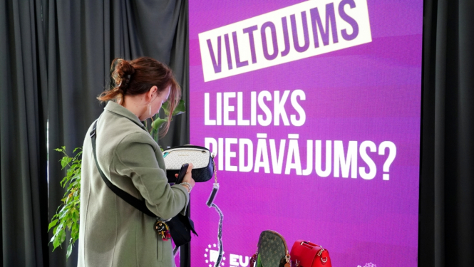 Patentu valdes publicitātes foto