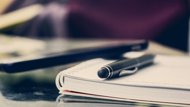 Uz klades pildspalva