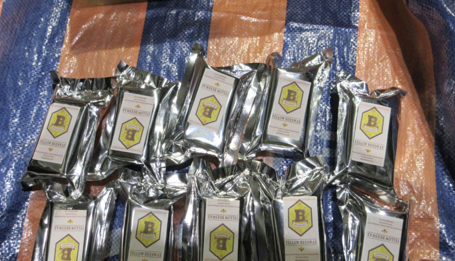 Desmit folijas paciņas ar narkotisko vielu kontrabandu